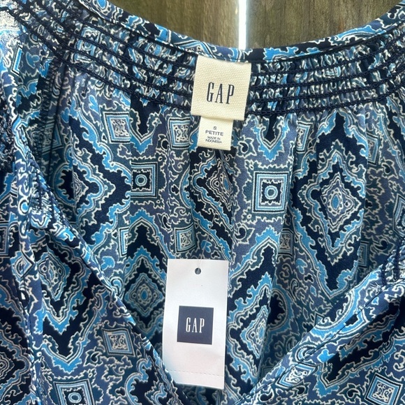 Gap Blue Geometric Patterned Smock Neck Tassel Tie Neckline Loose Fit Blouse - Picture 3 of 7